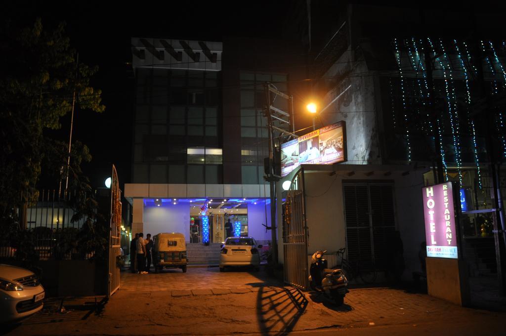Hotel Deviram Palace Agra  Eksteriør billede