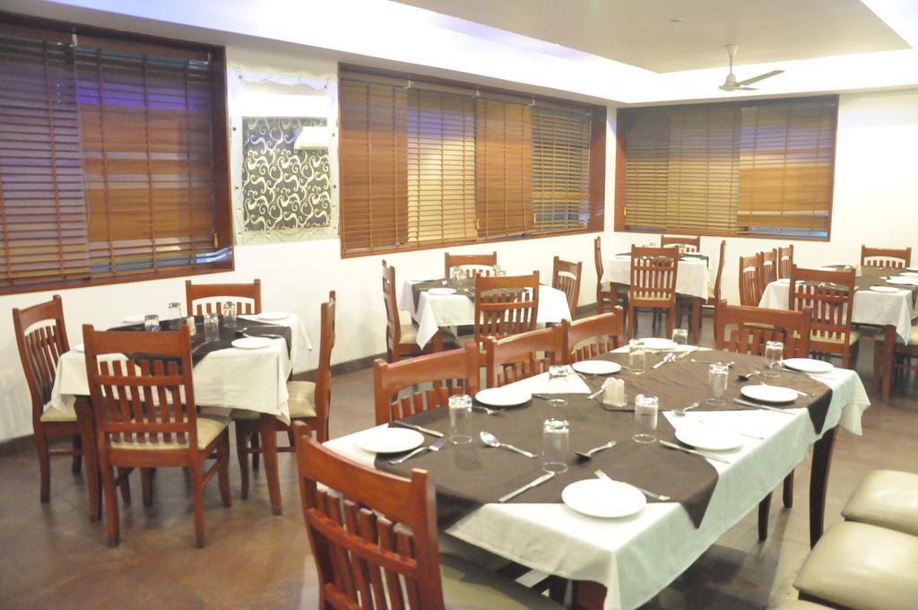 Hotel Deviram Palace Agra  Eksteriør billede