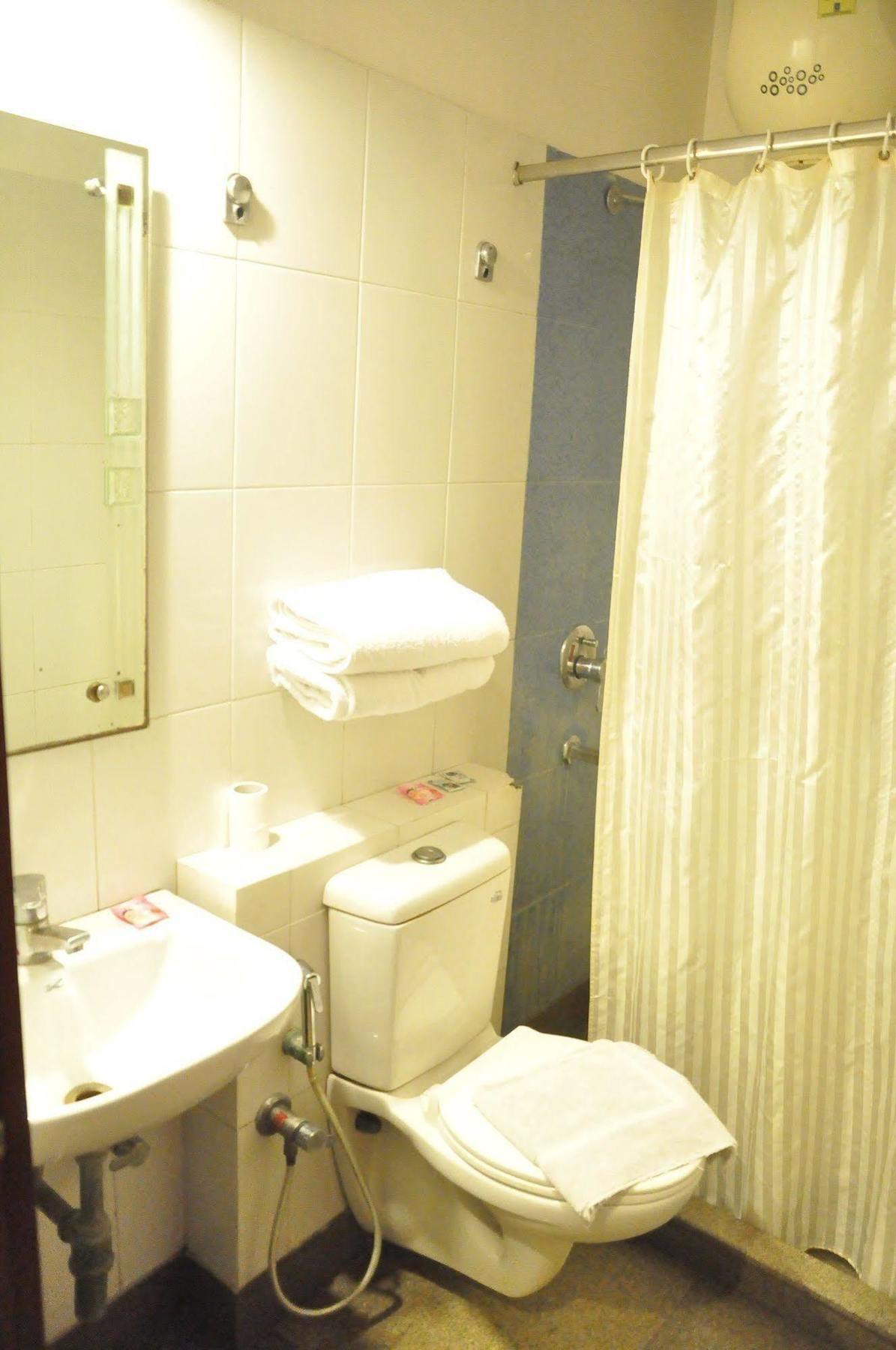 Hotel Deviram Palace Agra  Eksteriør billede